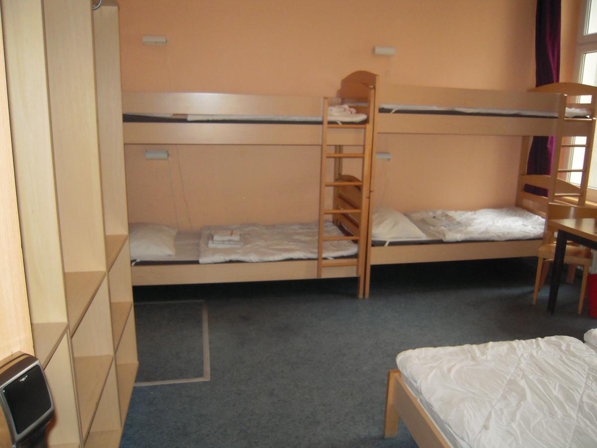 Happy Go Lucky Hotel + Hostel Schoneberg Berlin Extérieur photo