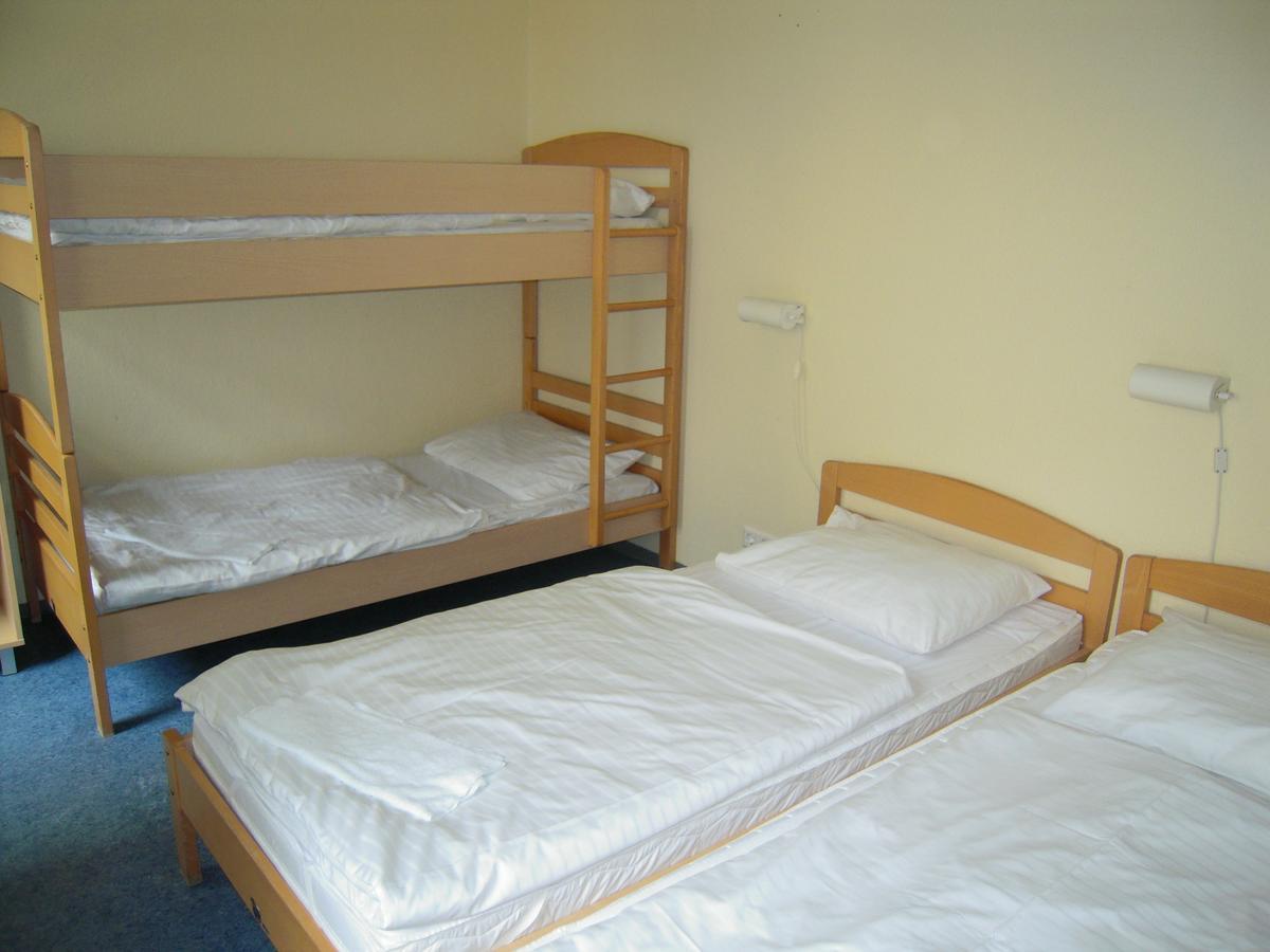 Happy Go Lucky Hotel + Hostel Schoneberg Berlin Extérieur photo
