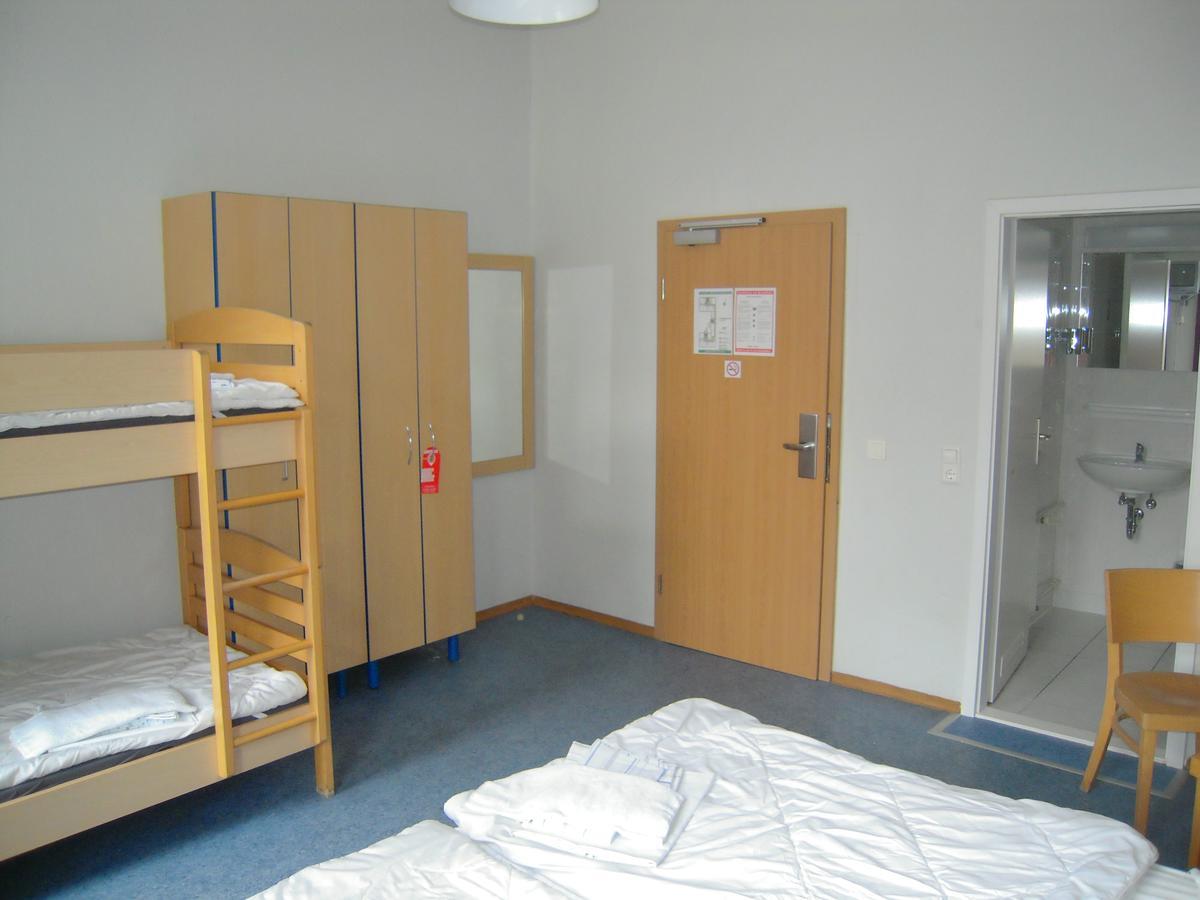 Happy Go Lucky Hotel + Hostel Schoneberg Berlin Extérieur photo