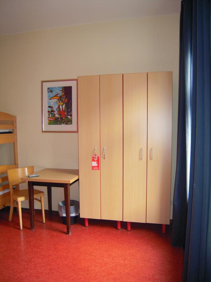 Happy Go Lucky Hotel + Hostel Schoneberg Berlin Extérieur photo