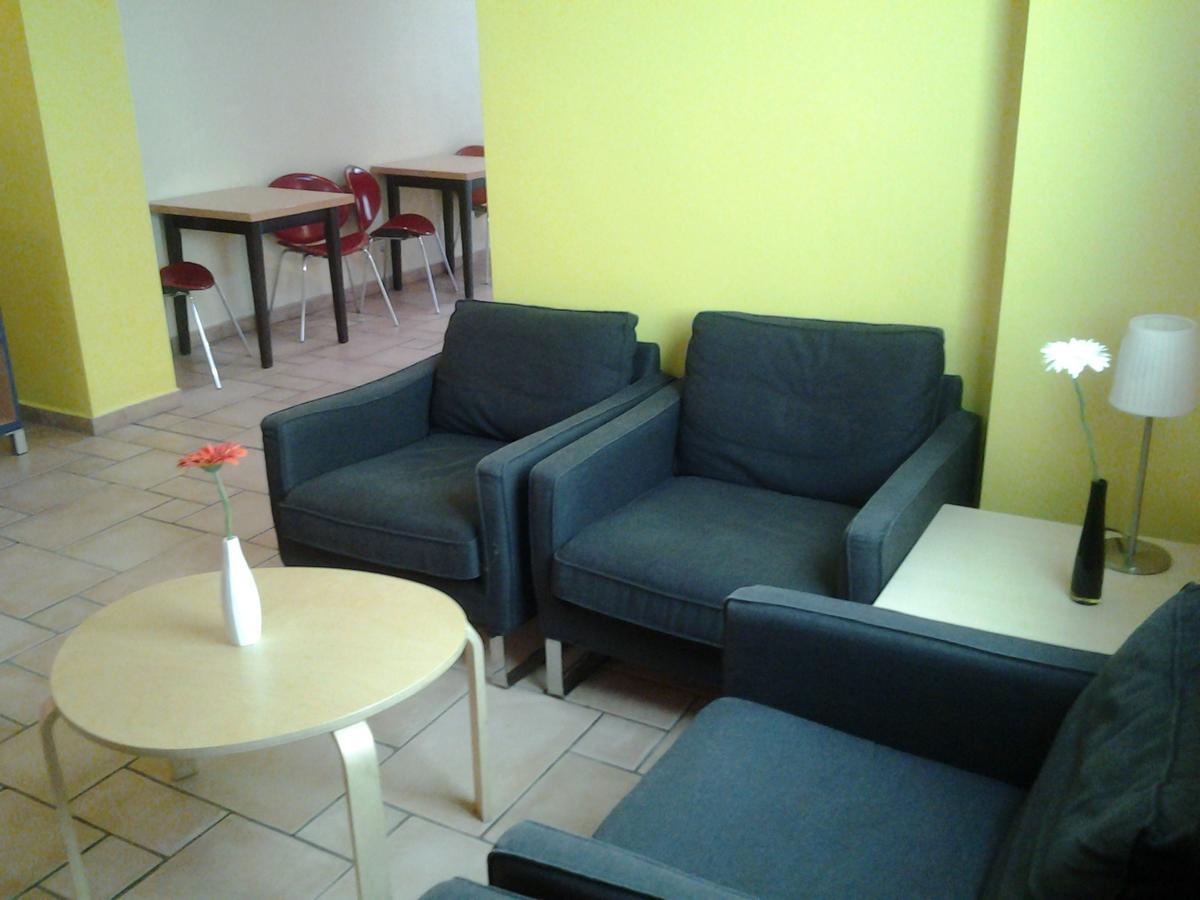 Happy Go Lucky Hotel + Hostel Schoneberg Berlin Extérieur photo